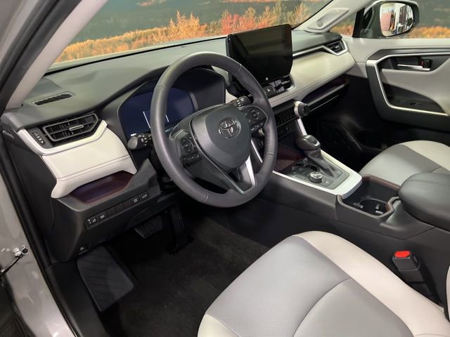 Used 2024 Toyota RAV4 Limited AWD/4WD image 23