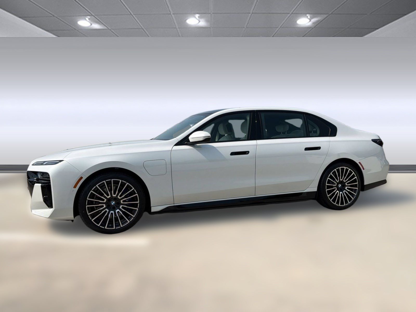 New 2026 BMW 750e xDrive AWD/4WD image 2