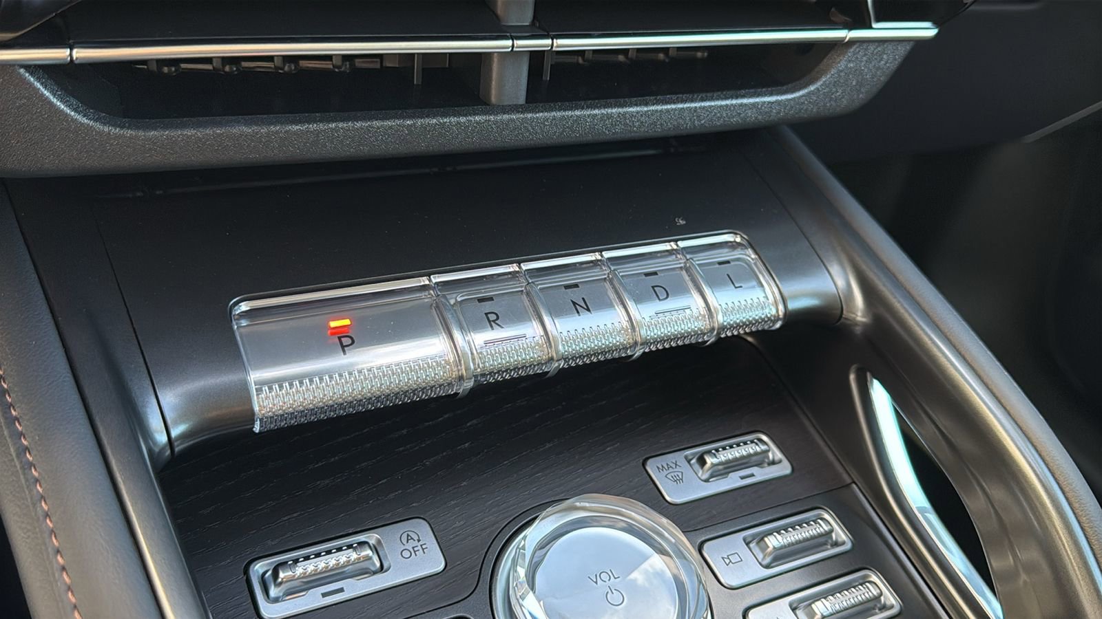 New 2026 Lincoln Nautilus Reserve w/ Jet Appearance Package image 31