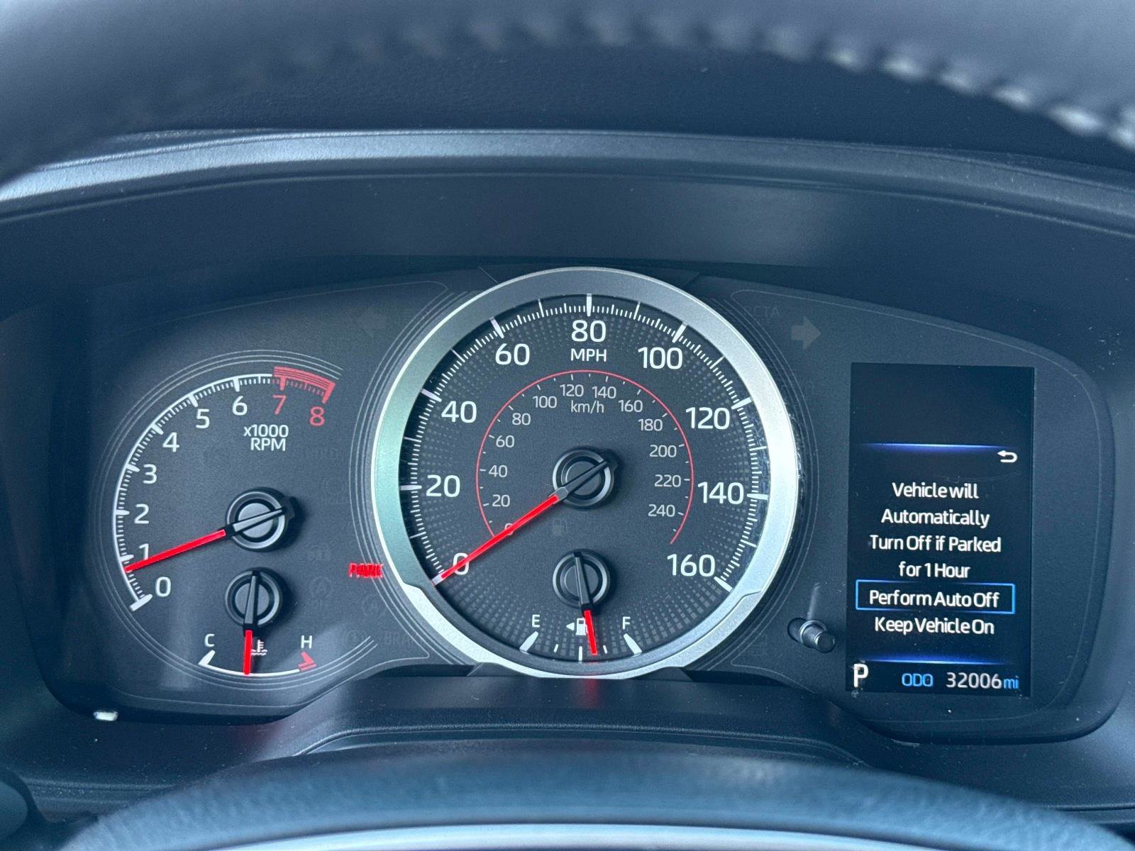 Used 2022 Toyota Corolla Cross LE image 29