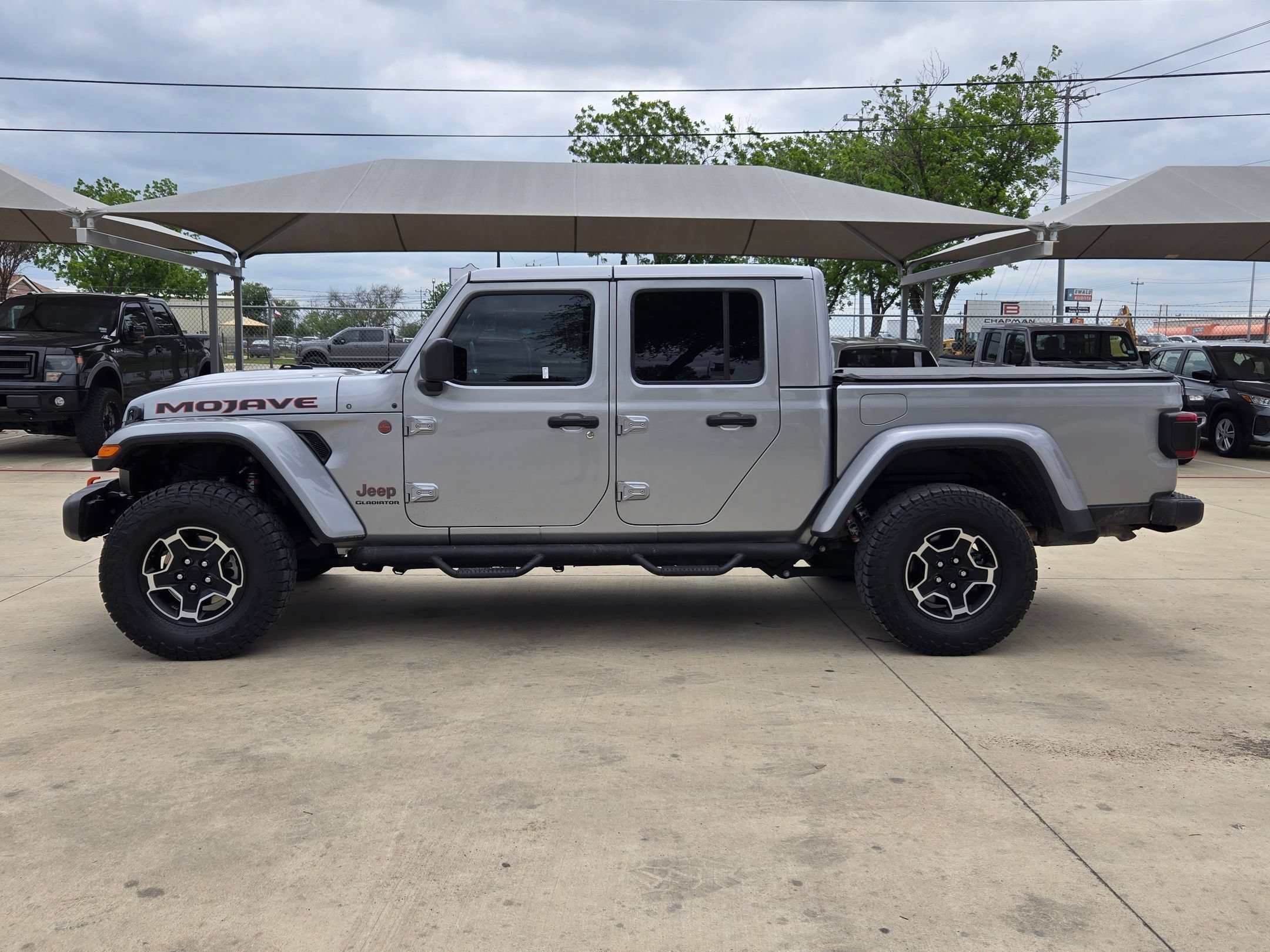 Used 2021 Jeep Gladiator Mojave AWD/4WD image 4