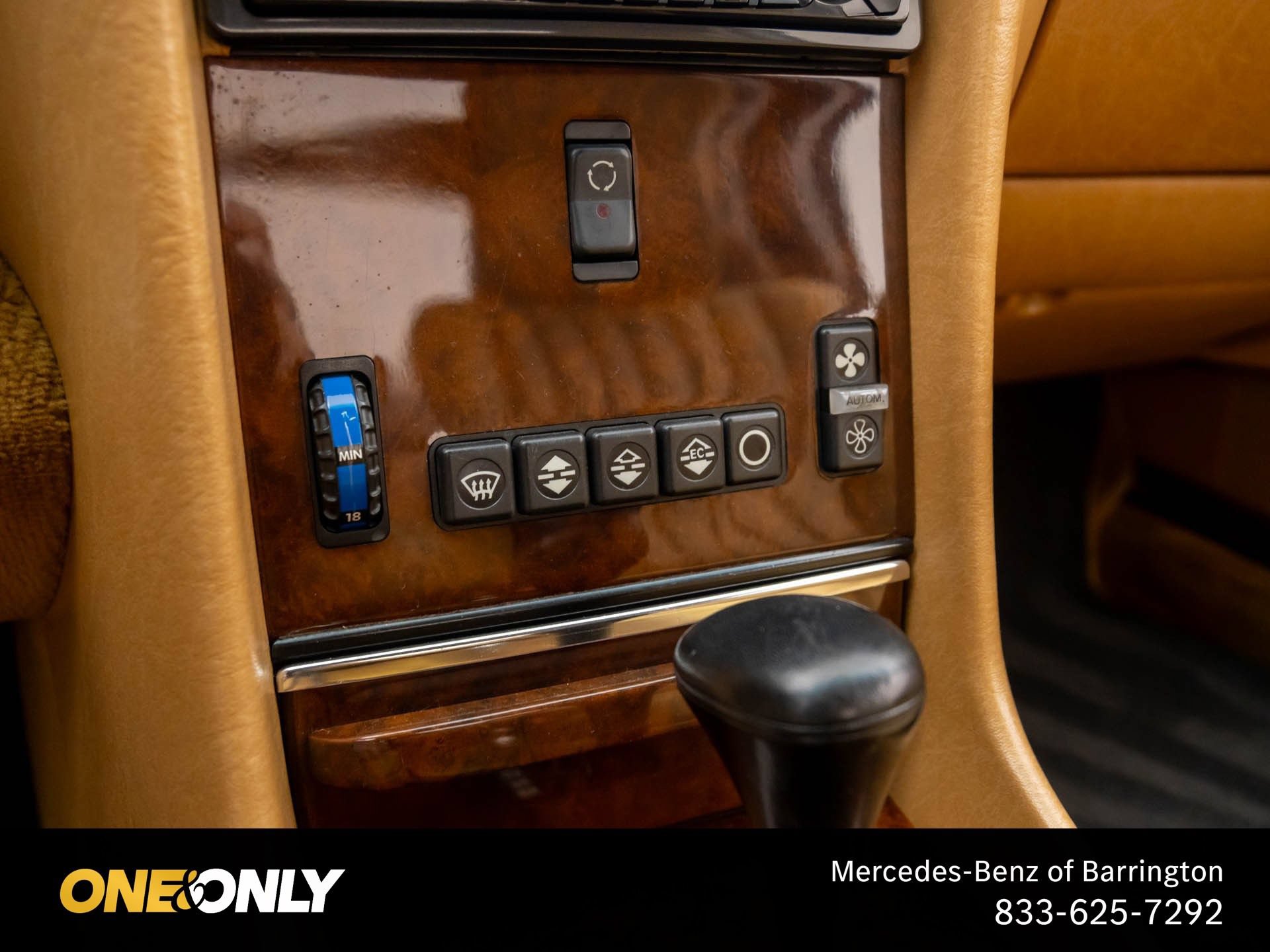 Used 1987 Mercedes-Benz 560 SL image 24