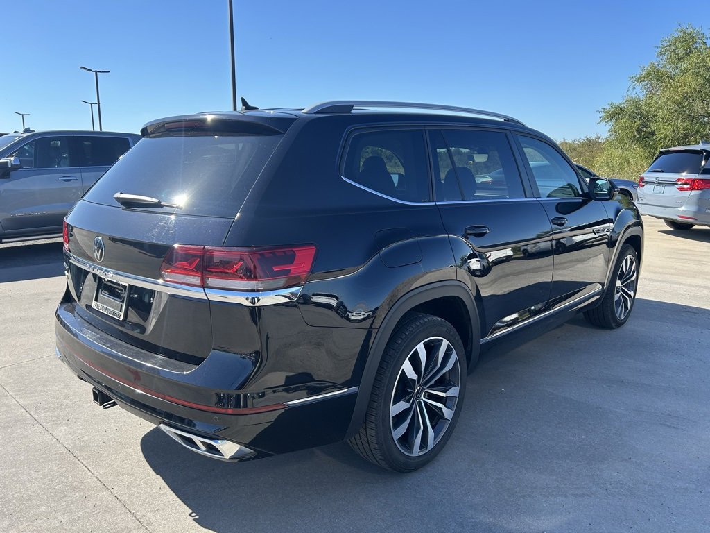Used 2021 Volkswagen Atlas SEL R-Line w/ MDO Package (Bench Seat) image 5