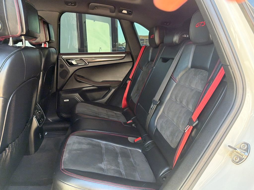 Used 2018 Porsche Macan GTS image 24