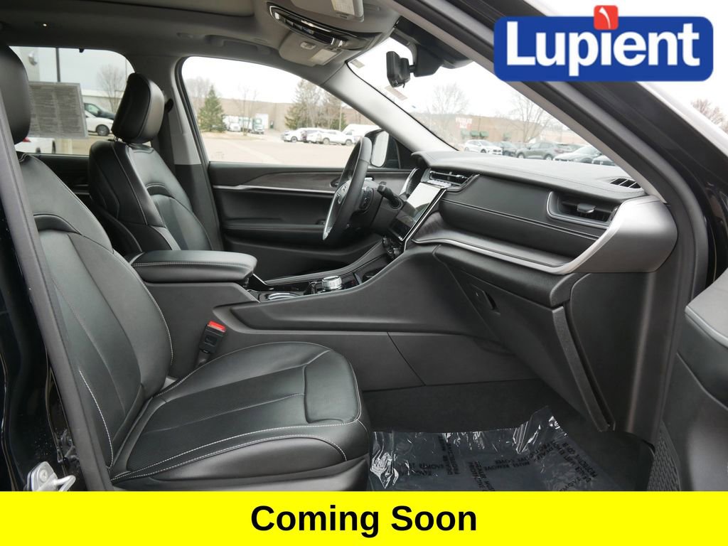 Used 2023 Jeep Grand Cherokee L Limited w/ Luxury Tech Group II image 13