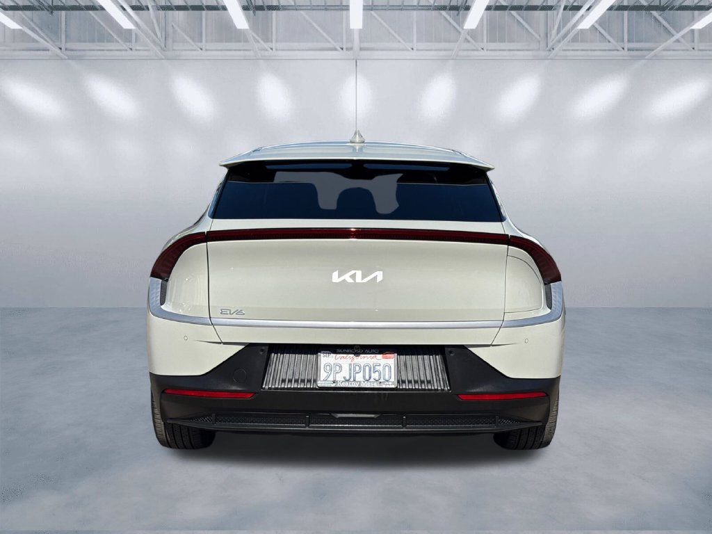 Used 2024 Kia EV6 Light RWD image 5