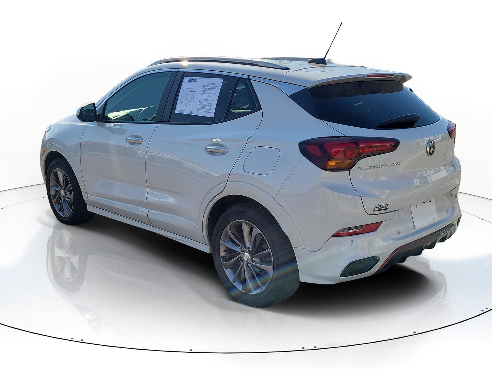 Used 2021 Buick Encore GX Select w/ Advanced Technology Package FWD image 4