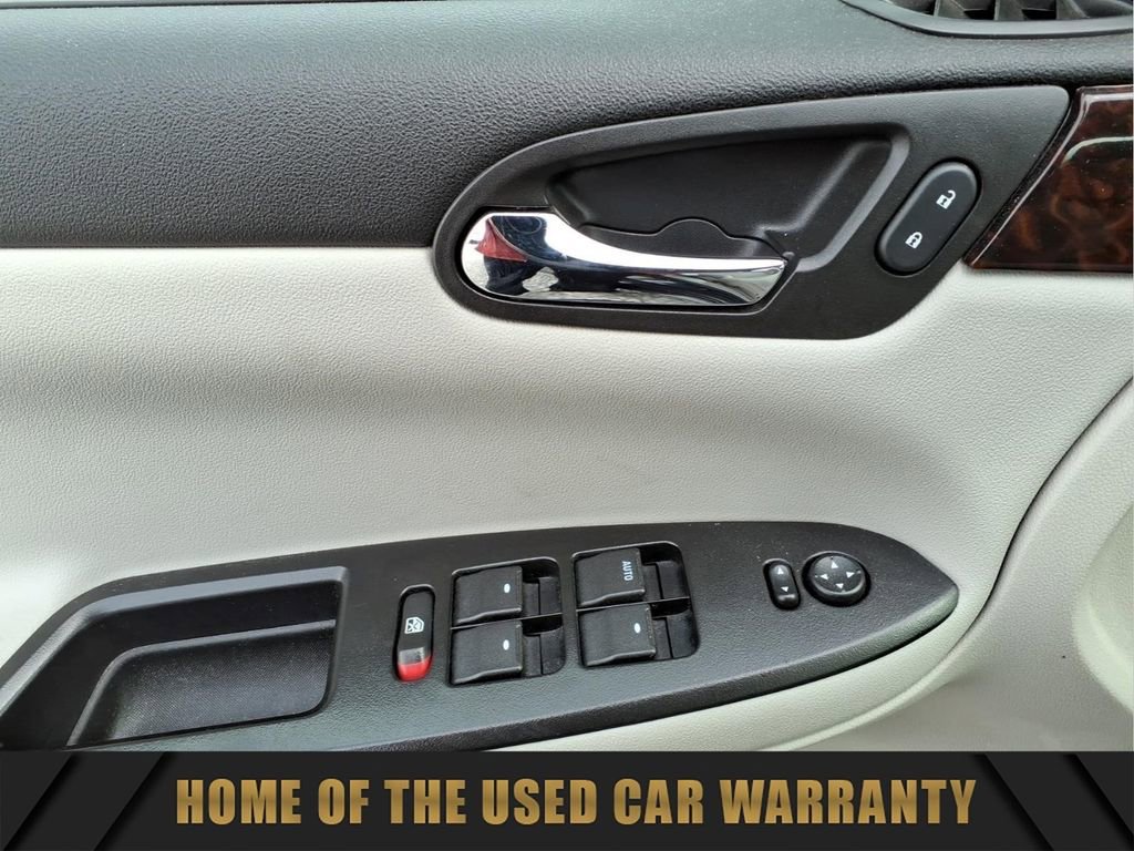 Used 2014 Chevrolet Impala LT w/ LT Sunroof Package image 13