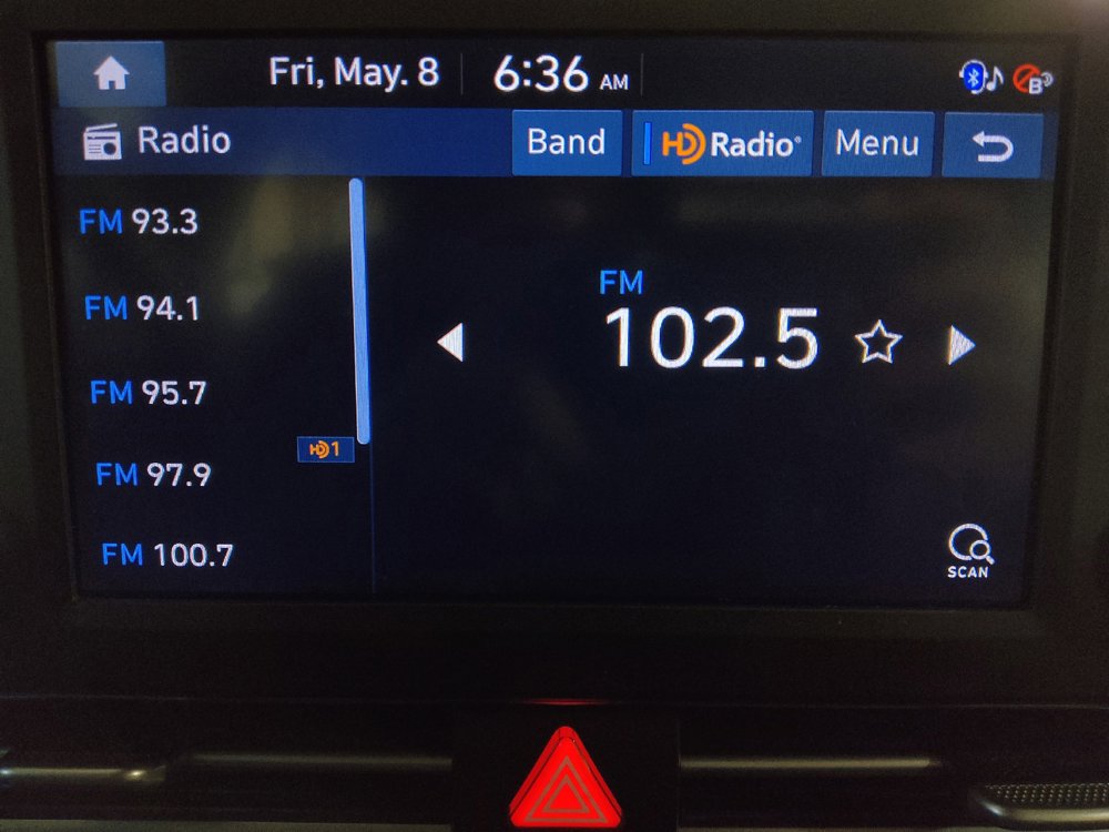 Used 2022 Hyundai Elantra Blue FWD image 25
