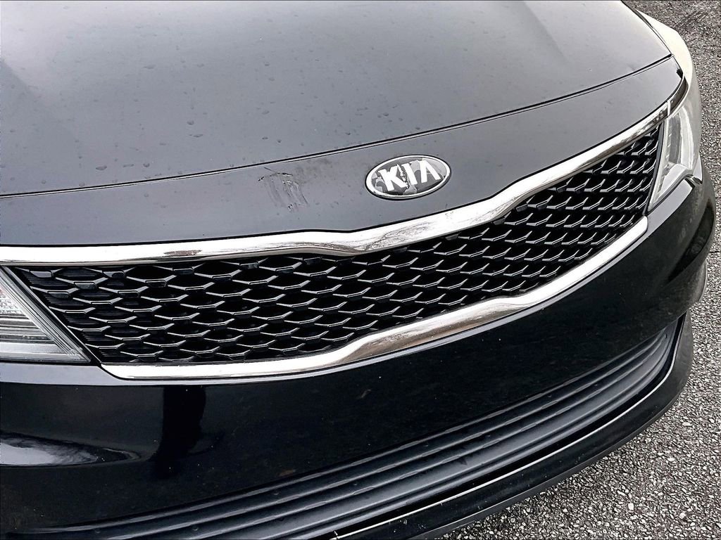 Used 2018 Kia Optima LX w/ 17" Alloy Wheels Package image 27