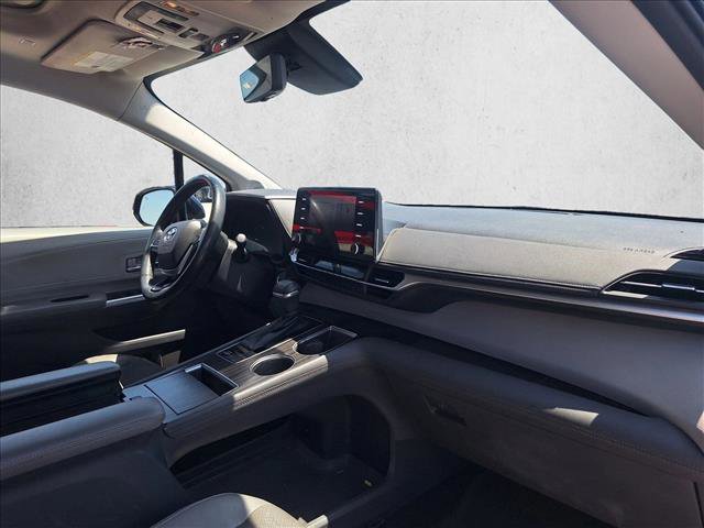 Certified 2021 Toyota Sienna Limited FWD image 19