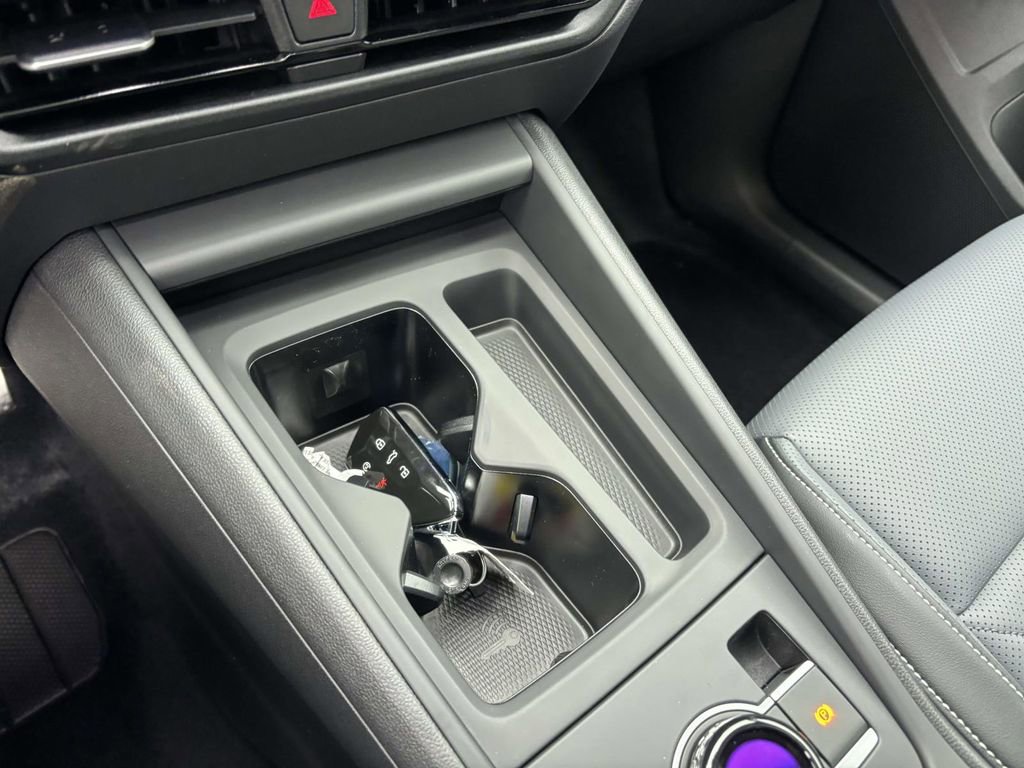 New 2026 Volkswagen Tiguan SE R-Line image 22