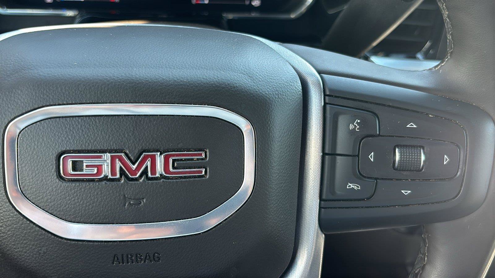 Certified 2025 GMC Sierra 2500 SLT w/ SLT Premium Package AWD/4WD image 30