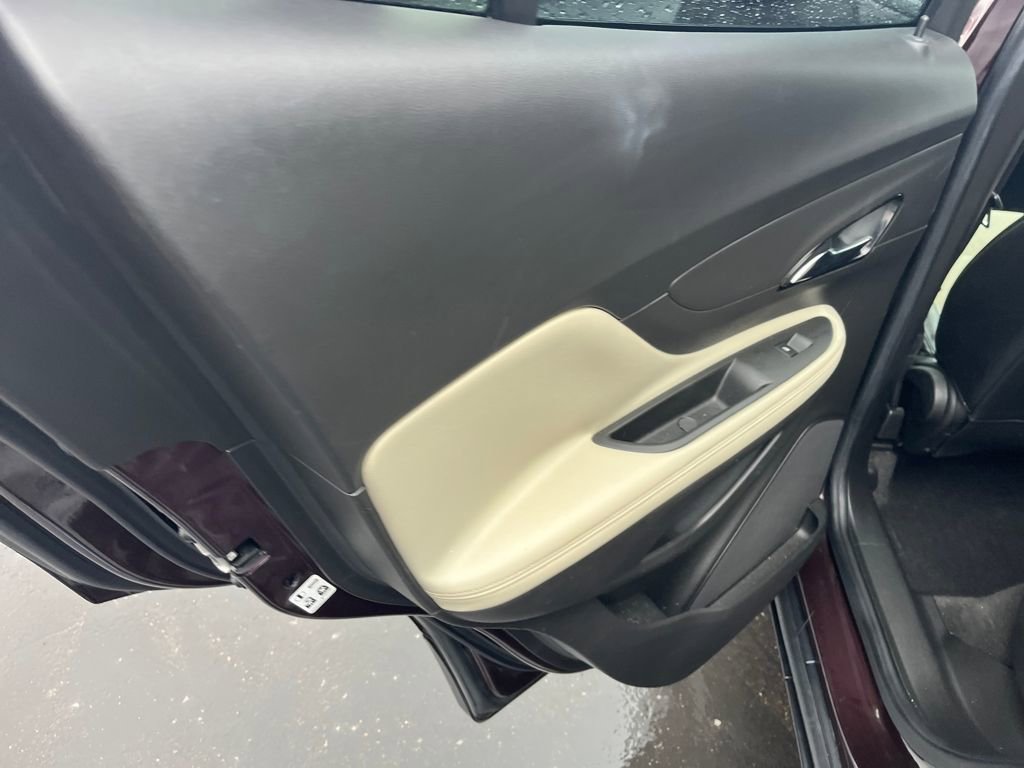 Used 2017 Buick Encore Preferred image 19