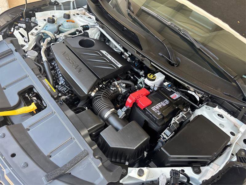 Used 2023 Nissan Rogue S image 23