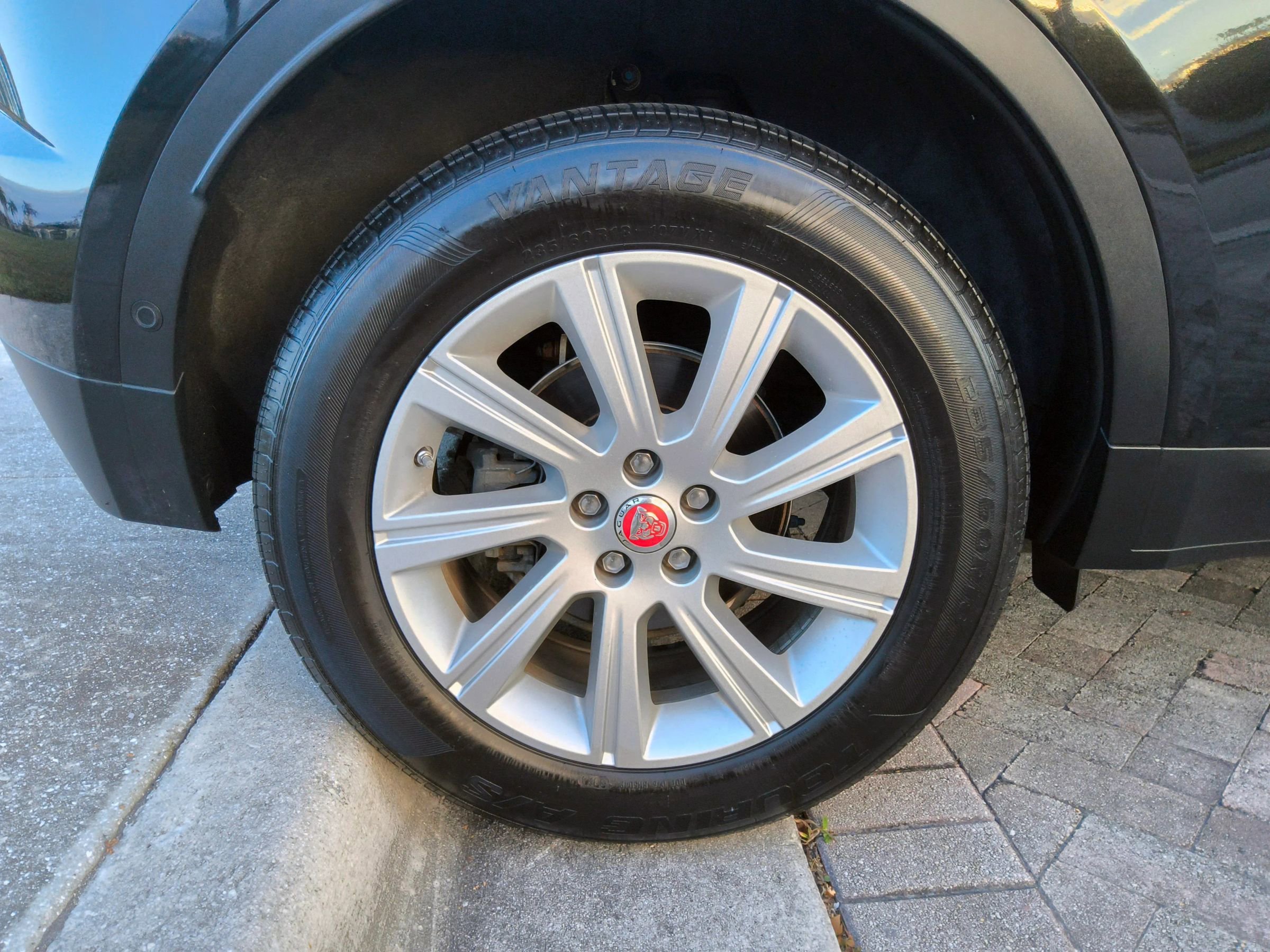 Used 2018 Jaguar E-PACE S image 36