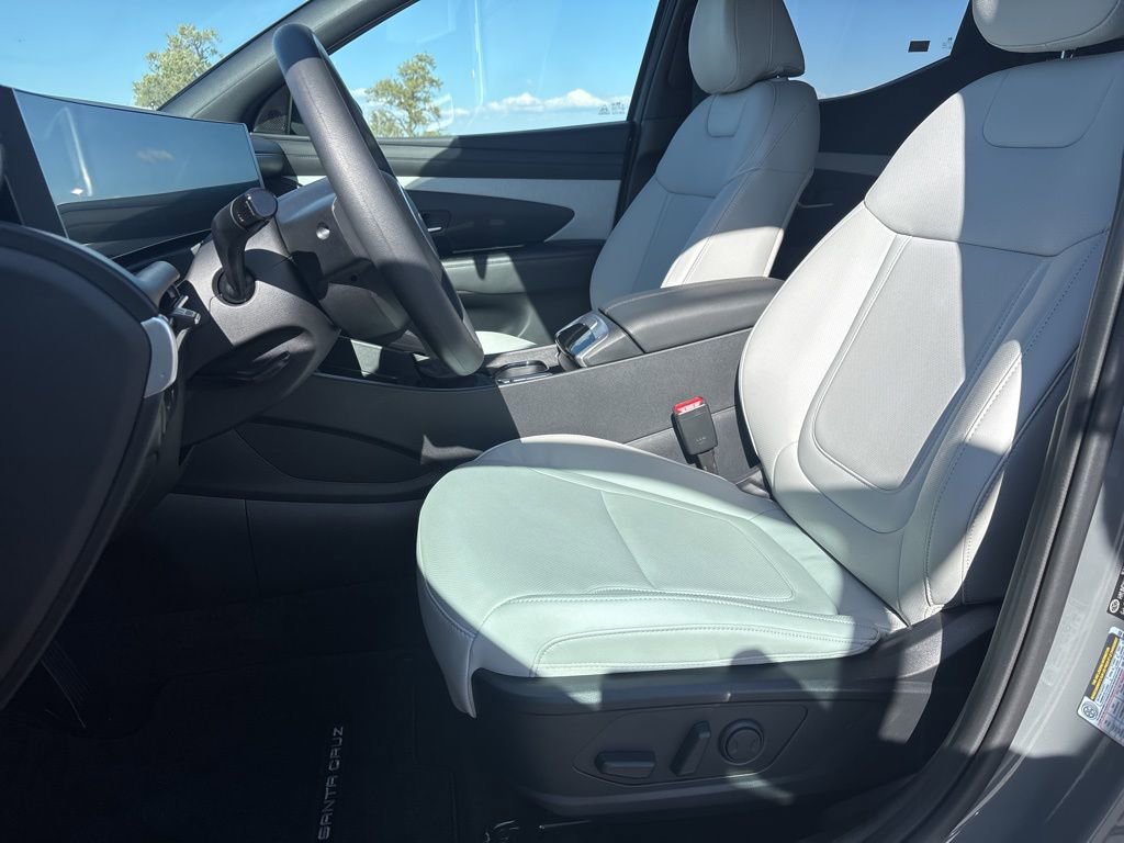 Certified 2025 Hyundai Santa Cruz SEL image 10