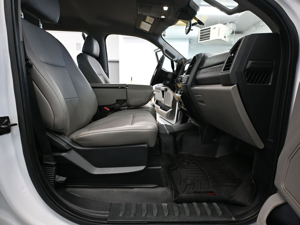 Used 2020 Ford F250 XL w/ STX Appearance Package image 48