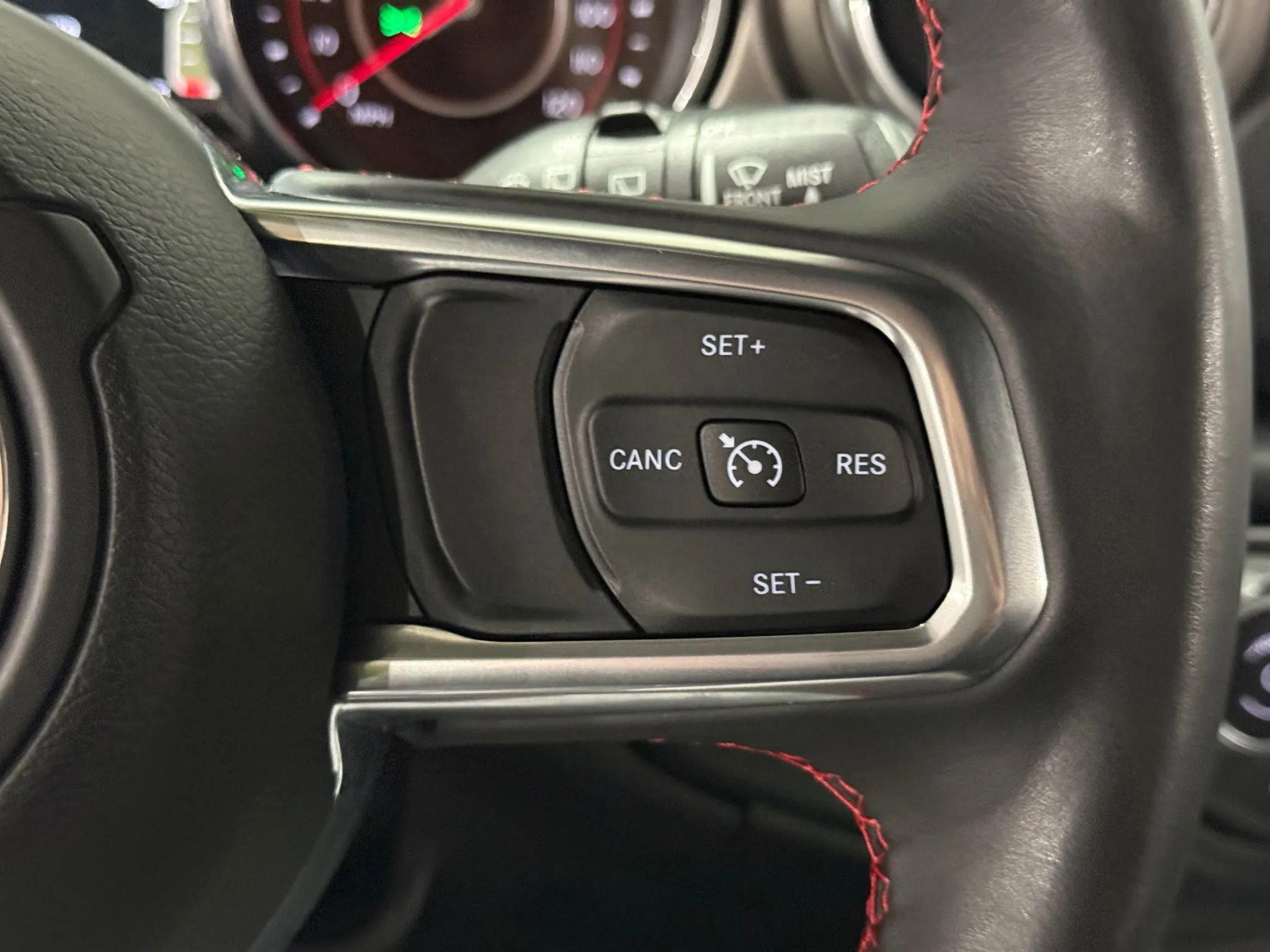 Used 2018 Jeep Wrangler Unlimited Rubicon w/ Dual Top Group image 26