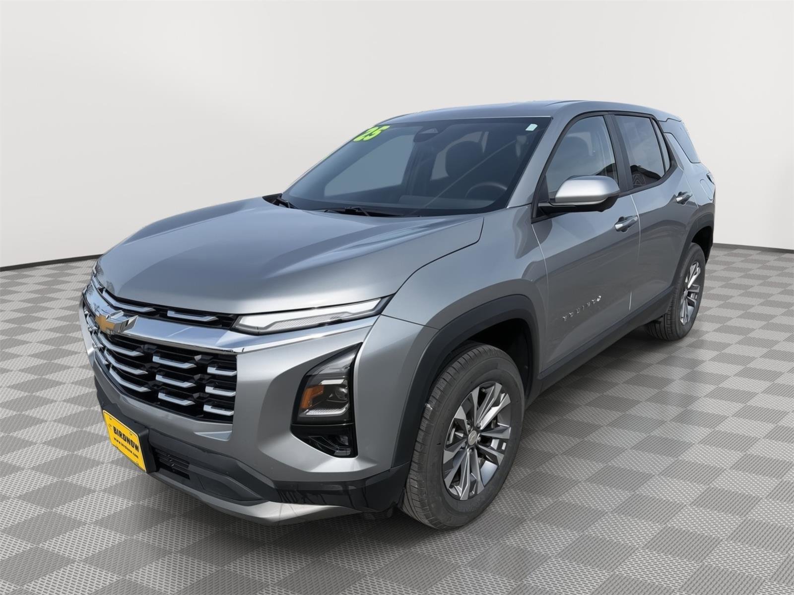 Used 2025 Chevrolet Equinox LT w/ Safety and Technology Package image 2