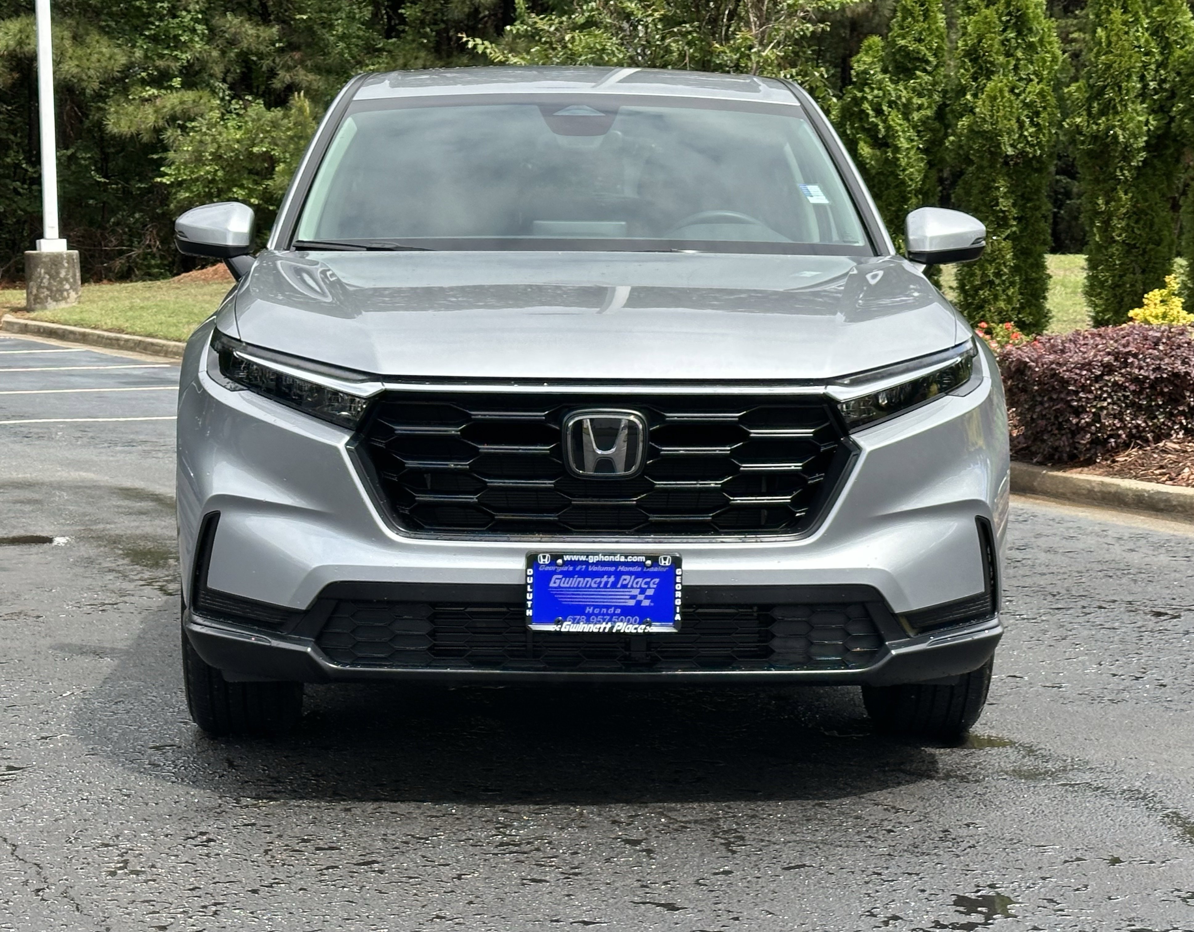 Used 2025 Honda CR-V LX image 3