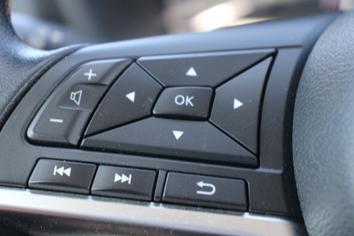 Used 2025 Nissan Sentra SV FWD image 22