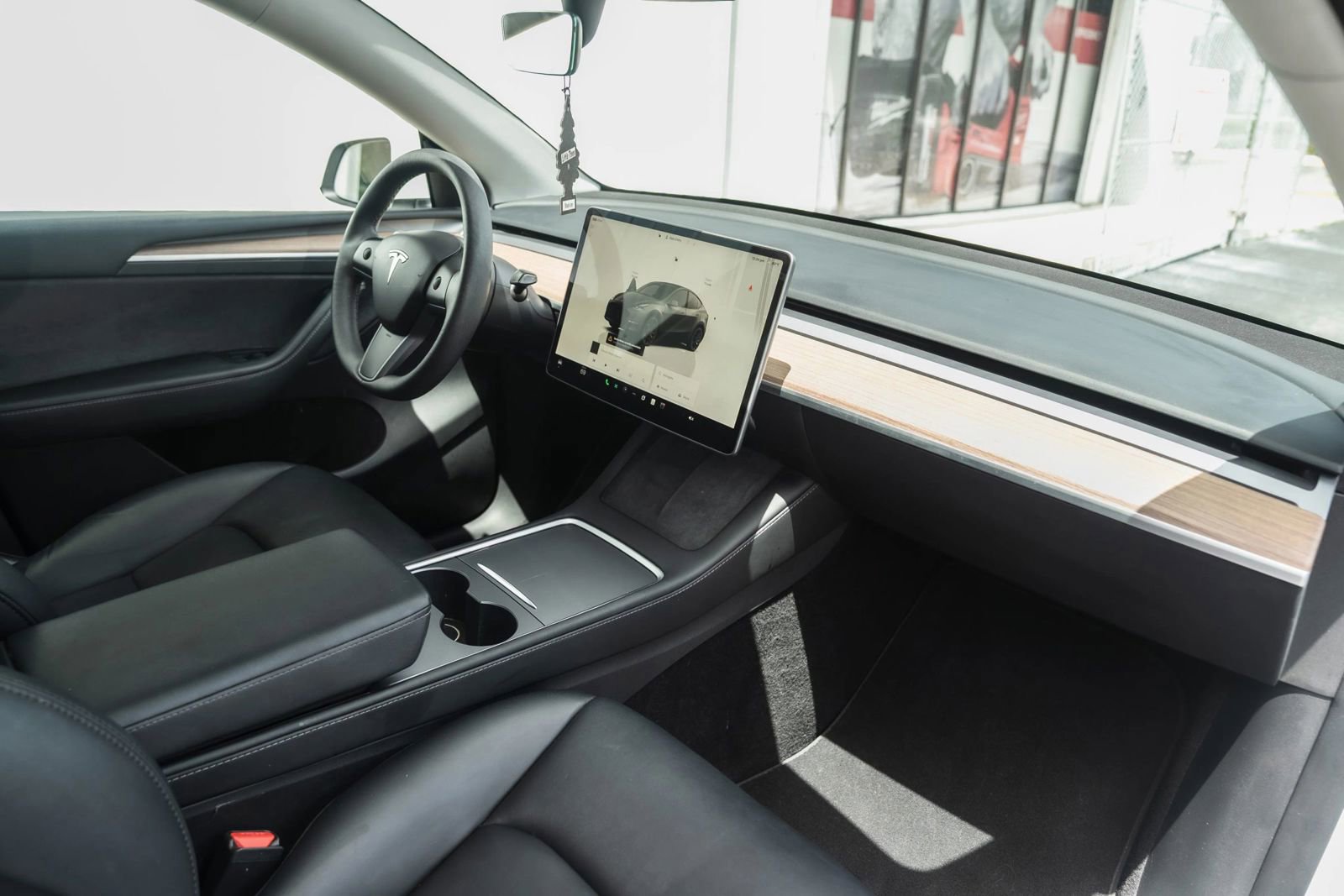 Used 2023 Tesla Model Y Performance AWD/4WD image 35