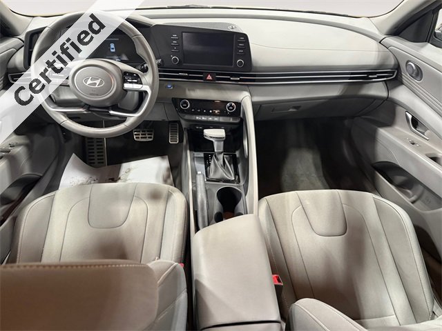 Certified 2025 Hyundai Elantra Sport image 10