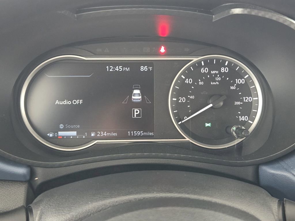 Used 2025 Nissan Versa SV image 17