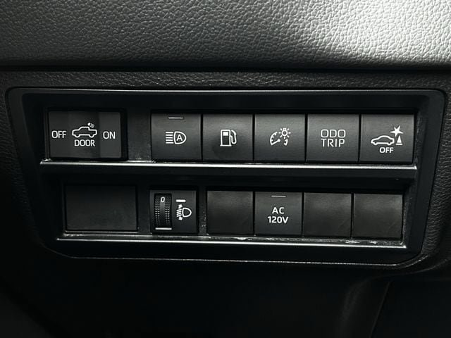 Used 2024 Toyota Tundra Limited w/ Power Package AWD/4WD image 27