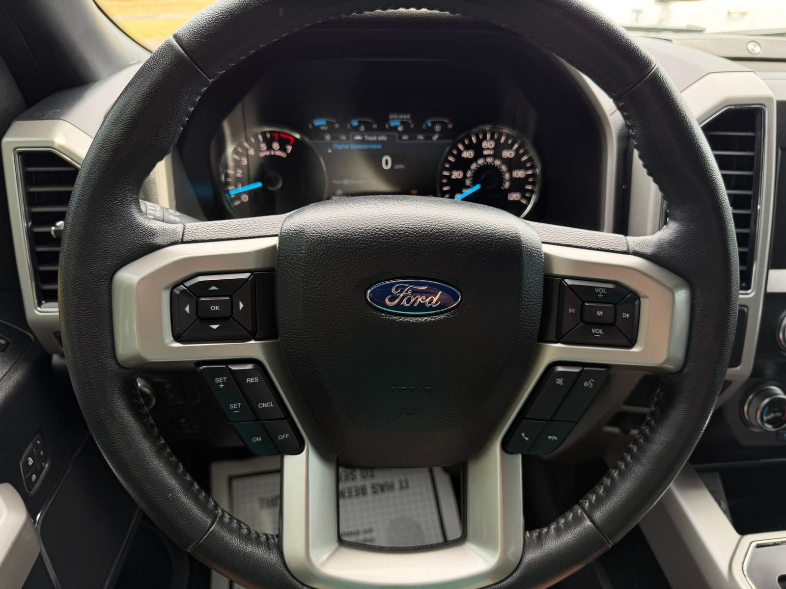 Used 2020 Ford F150 Lariat w/ Equipment Group 502A Luxury AWD/4WD image 23
