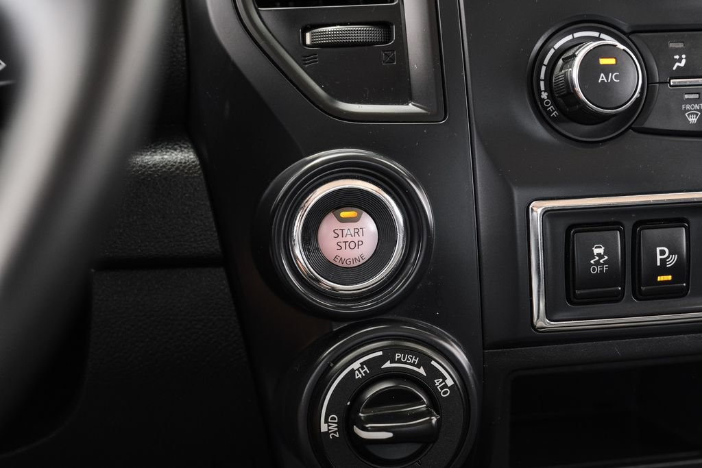 Used 2022 Nissan Titan SV w/ Accessory Utility Package AWD/4WD image 17
