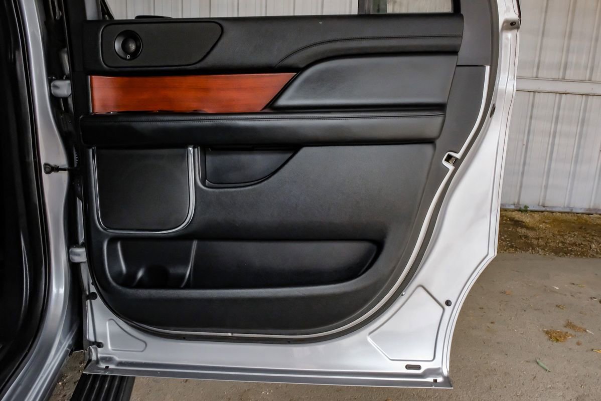 Used 2020 Lincoln Navigator L Reserve image 49