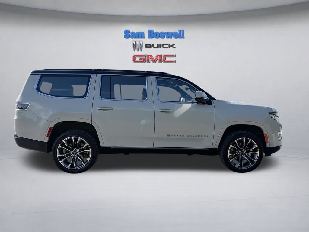 Used 2022 Jeep Grand Wagoneer Series III w/ Rear Seat Video Group 1 AWD/4WD image 10