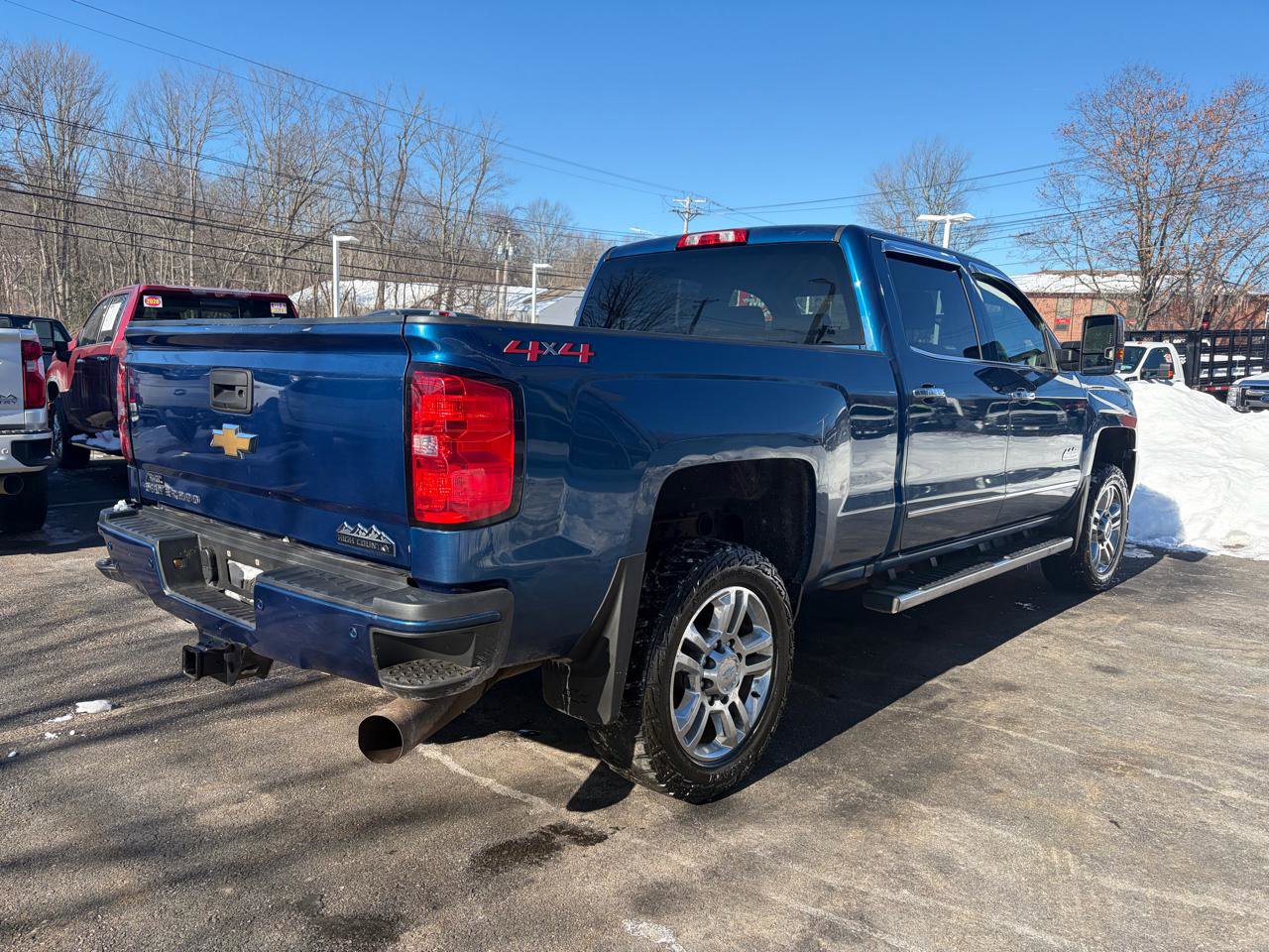 Used 2019 Chevrolet Silverado 2500 High Country w/ Duramax Plus Package AWD/4WD image 7
