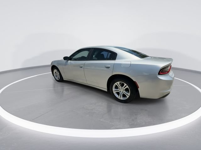 Used 2021 Dodge Charger SXT w/ Leather Interior Group RWD image 5