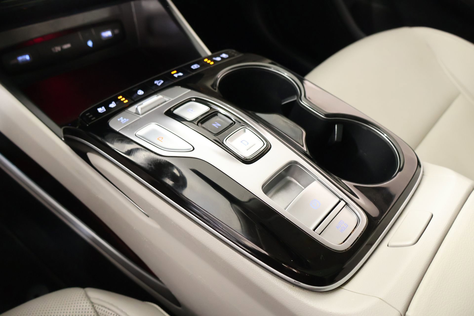 Used 2022 Hyundai Tucson Limited image 9