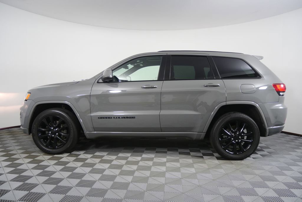 Used 2021 Jeep Grand Cherokee Laredo X AWD/4WD image 6