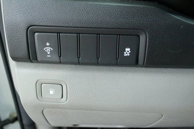 Used 2018 Kia Sedona L image 14