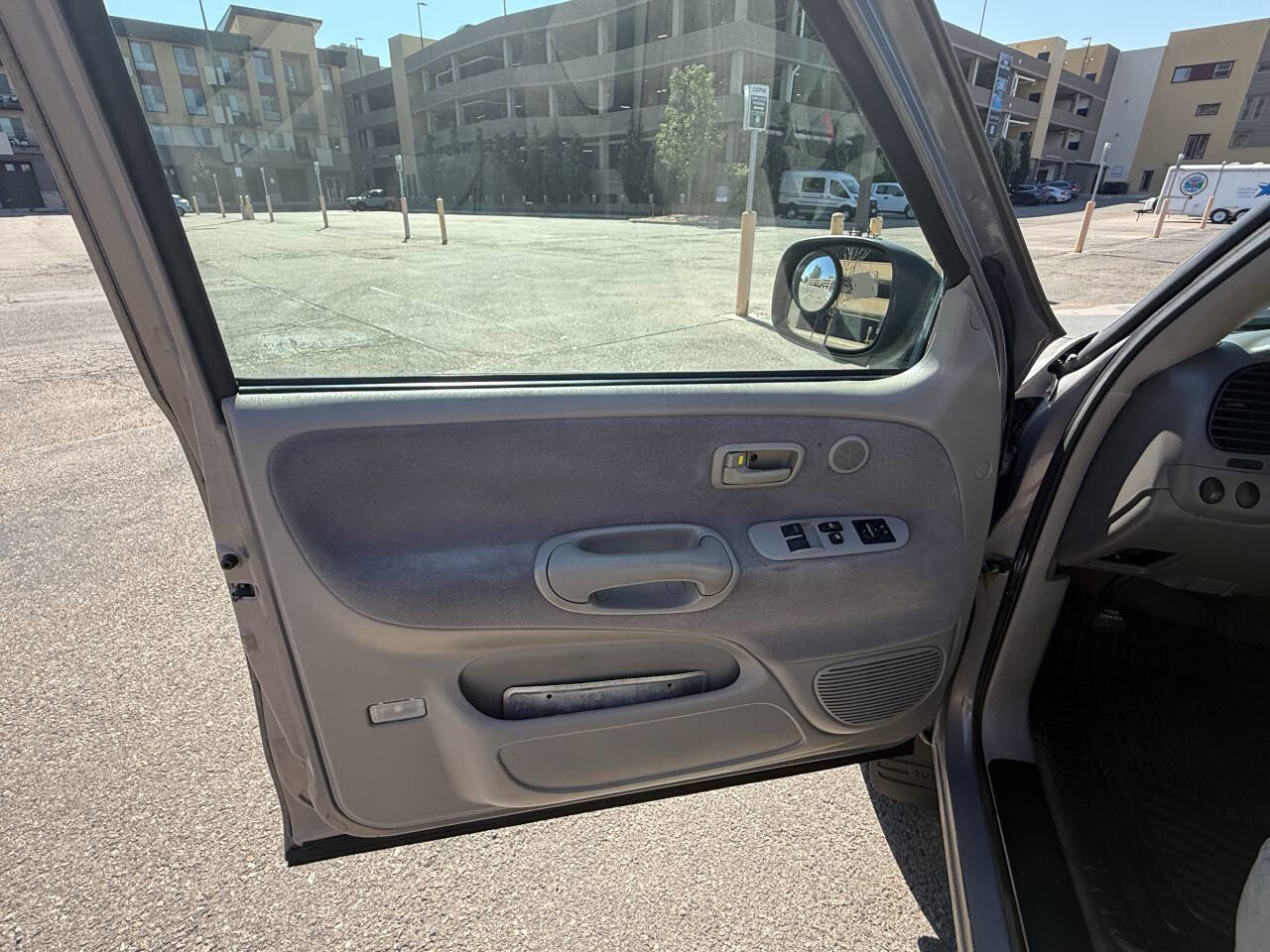 Used 2000 Toyota Tundra SR5 AWD/4WD image 16