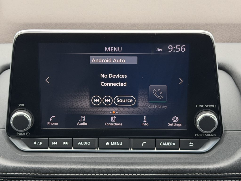 Used 2023 Nissan Rogue SV FWD image 17