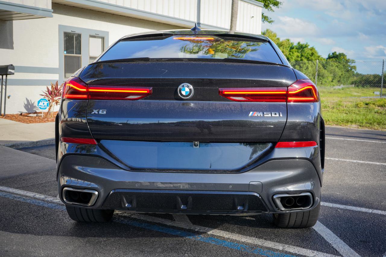 Used 2020 BMW X6 M50i w/ Premium Package AWD/4WD image 4
