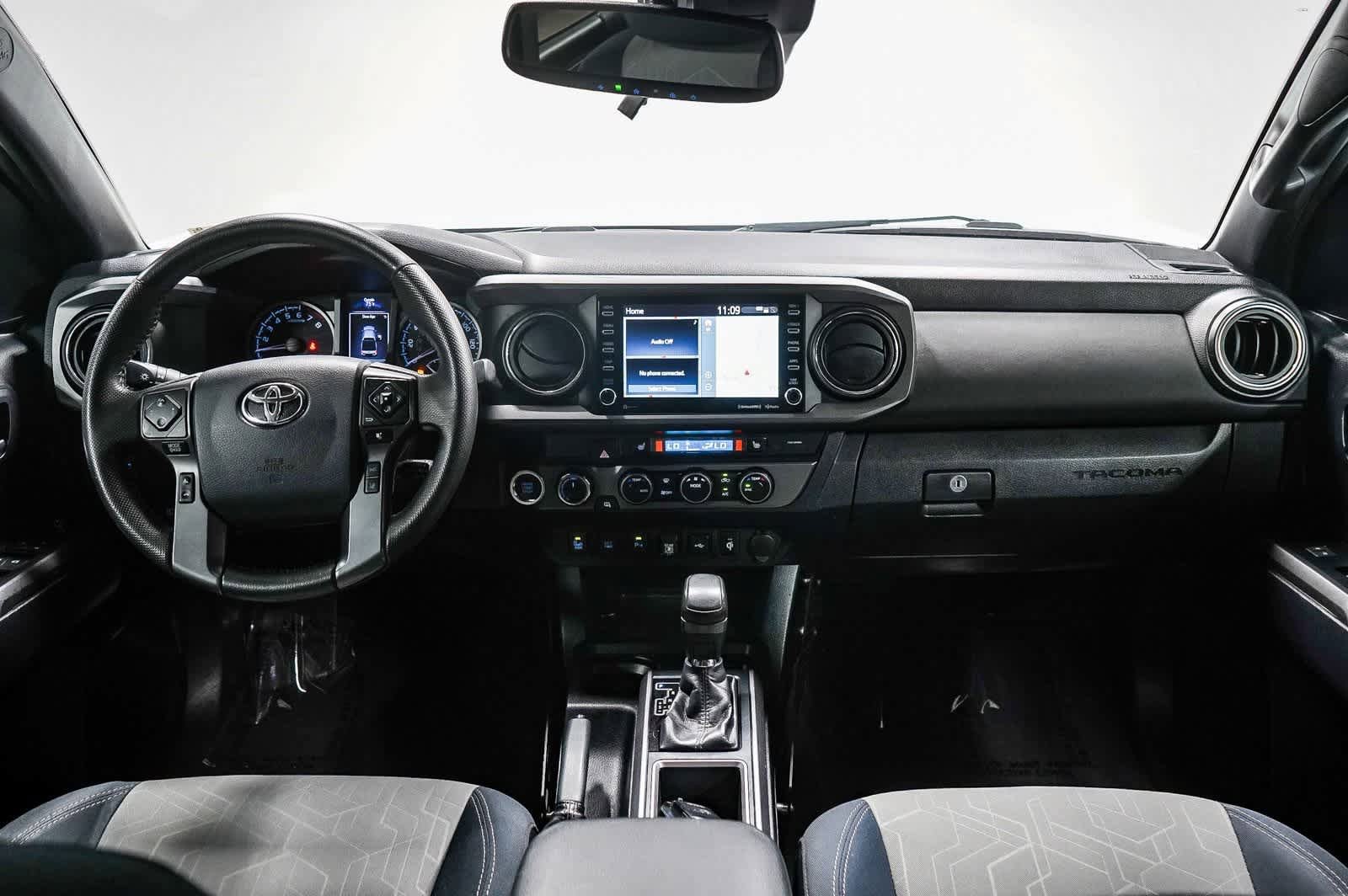 Used 2020 Toyota Tacoma TRD Off-Road w/ Technology Package AWD/4WD image 9