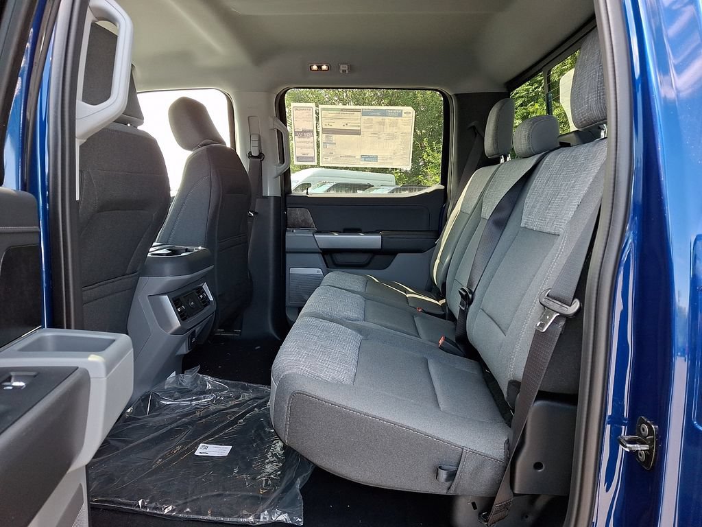 New 2026 Ford F250 XLT w/ XLT Premium Package AWD/4WD image 6