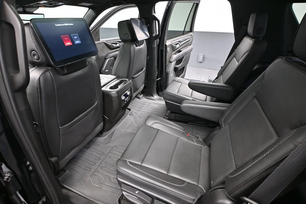 Used 2024 GMC Yukon Denali w/ Denali Reserve Package AWD/4WD image 31