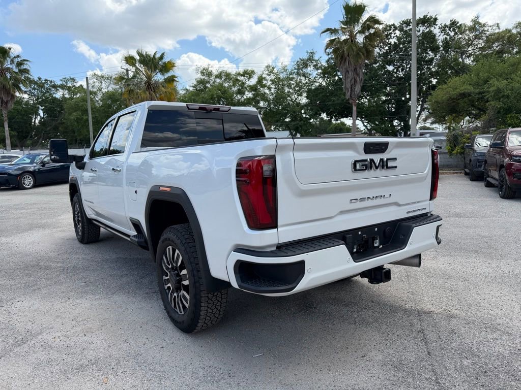 Used 2024 GMC Sierra 2500 Denali Ultimate AWD/4WD image 4