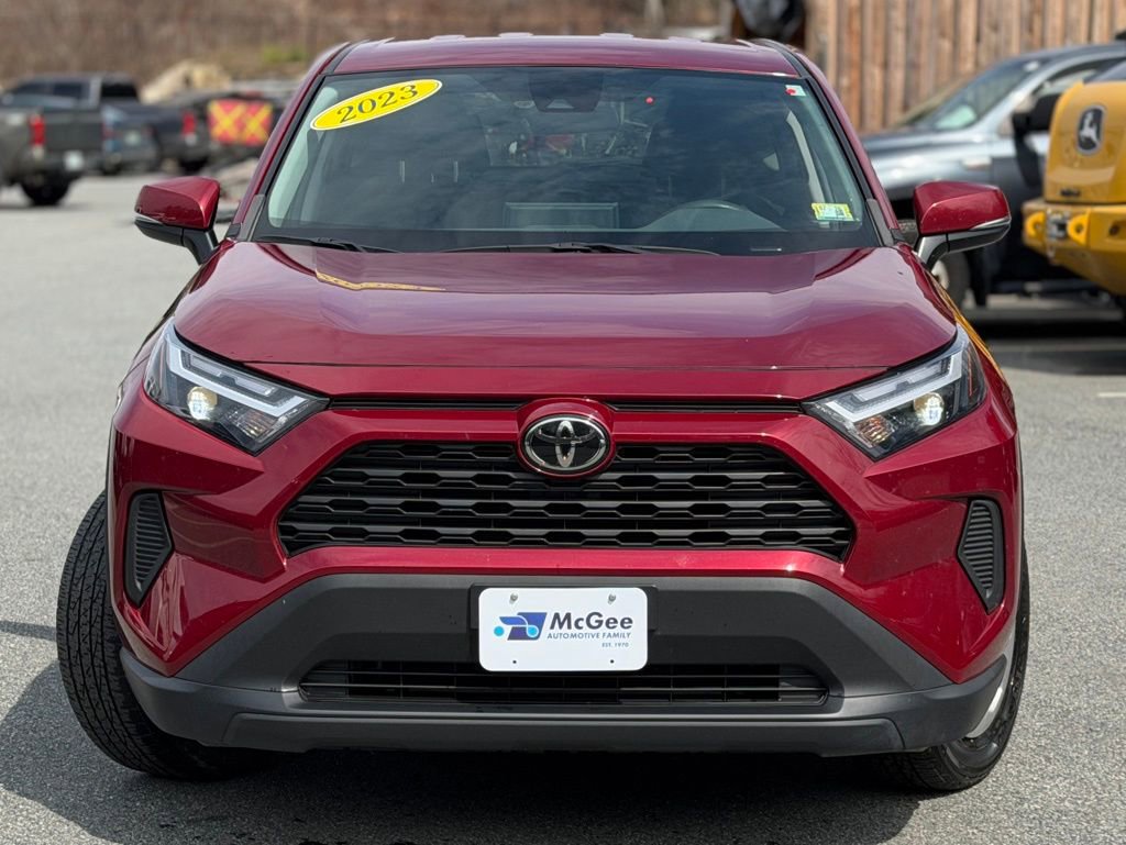 Certified 2023 Toyota RAV4 LE AWD/4WD image 2