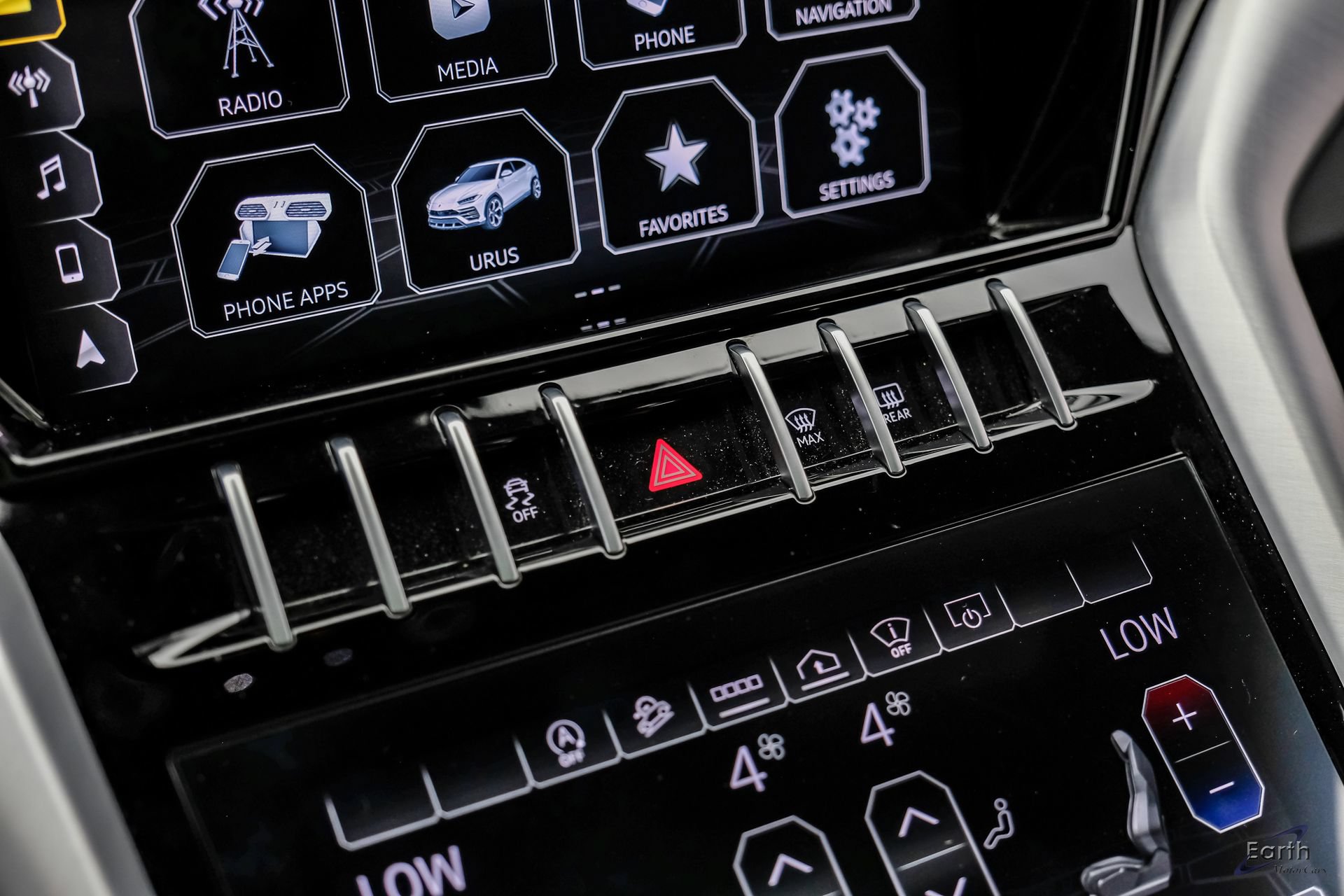 Used 2022 Lamborghini Urus AWD/4WD image 69