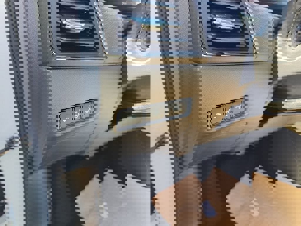 New 2026 Nissan Sentra SL image 17