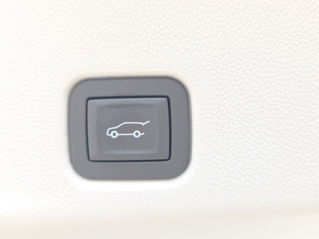New 2026 GMC Acadia Denali w/ Super Cruise Package FWD image 6